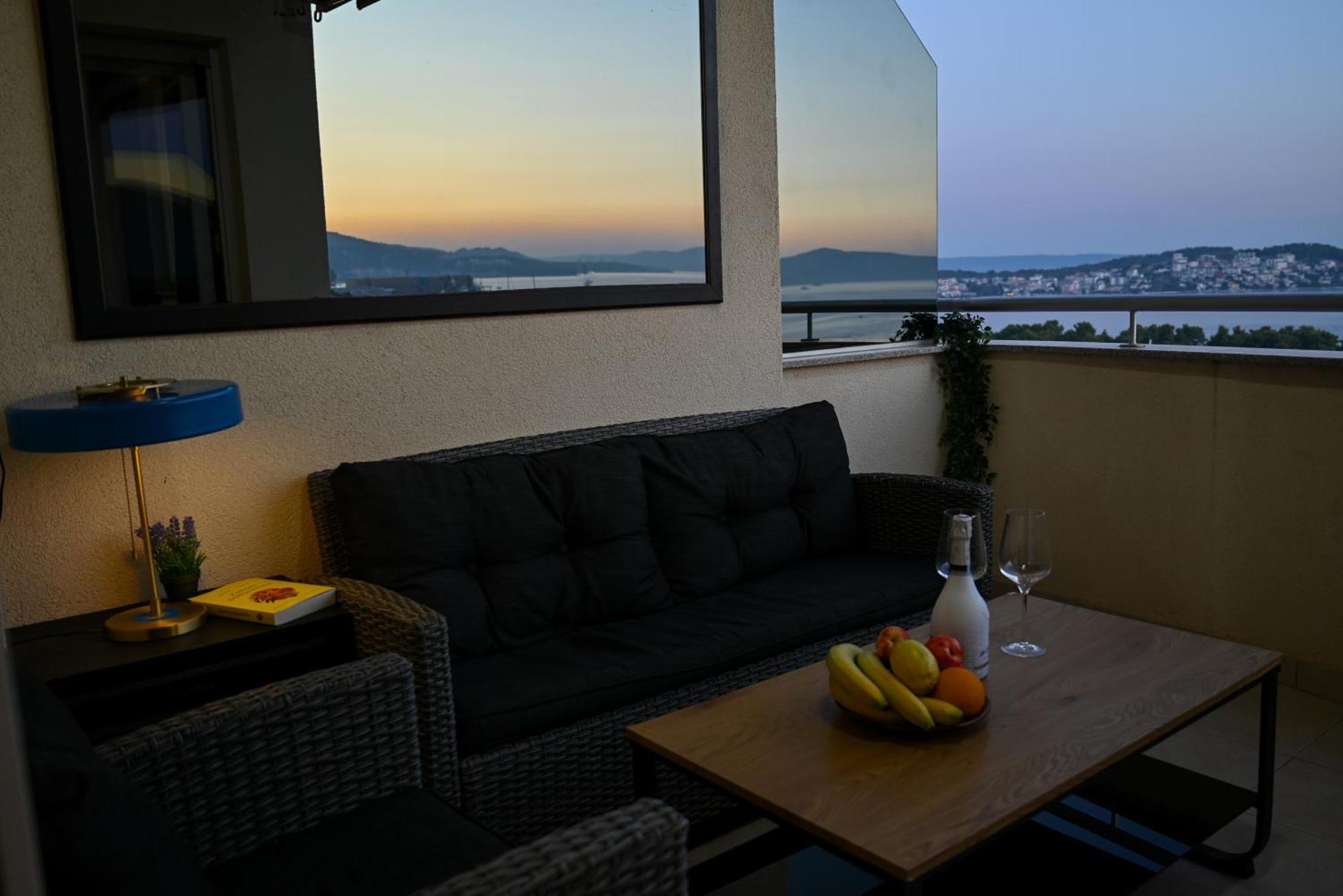 Sunny Place With Sea View Trogir Exteriér fotografie