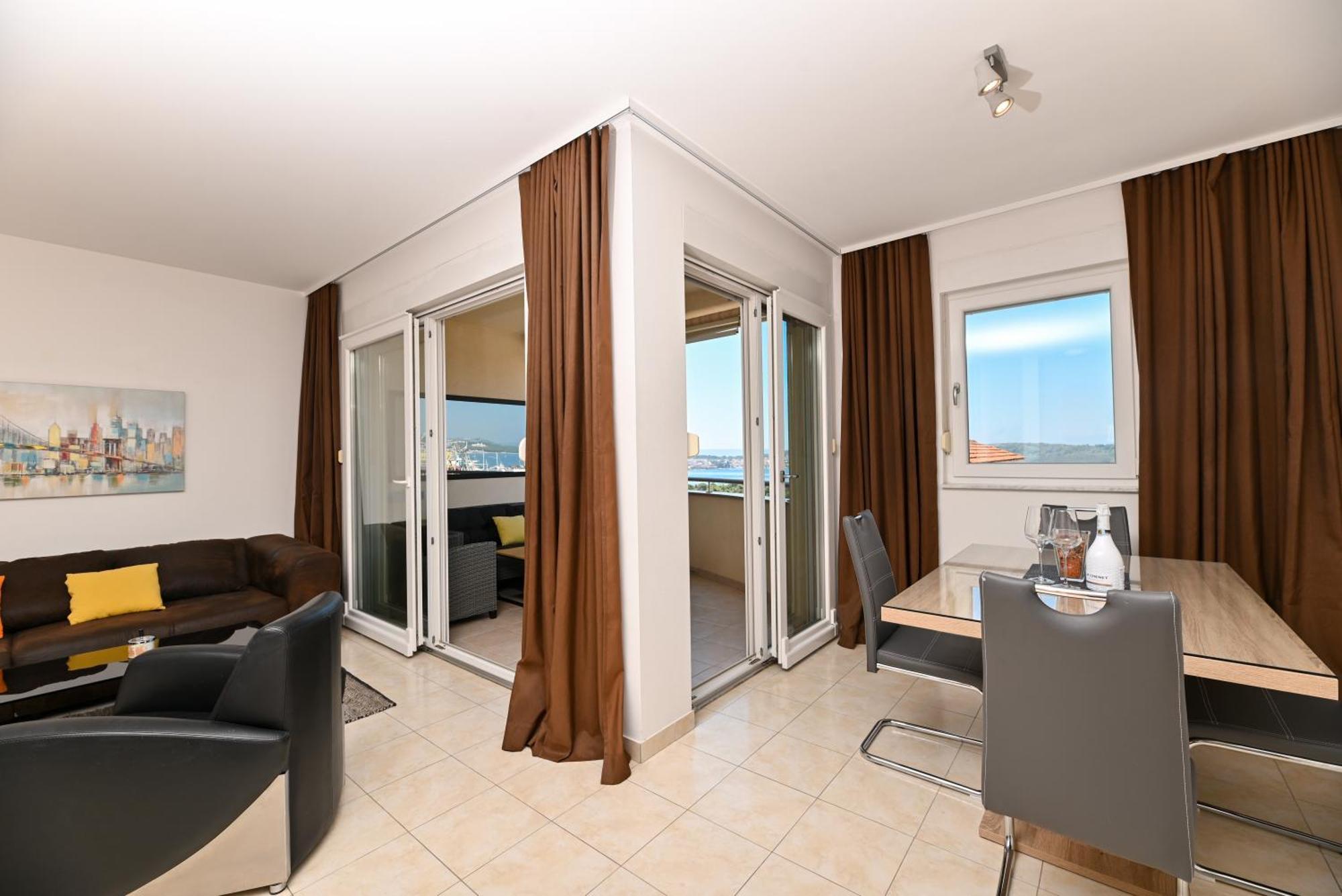 Sunny Place With Sea View Trogir Exteriér fotografie
