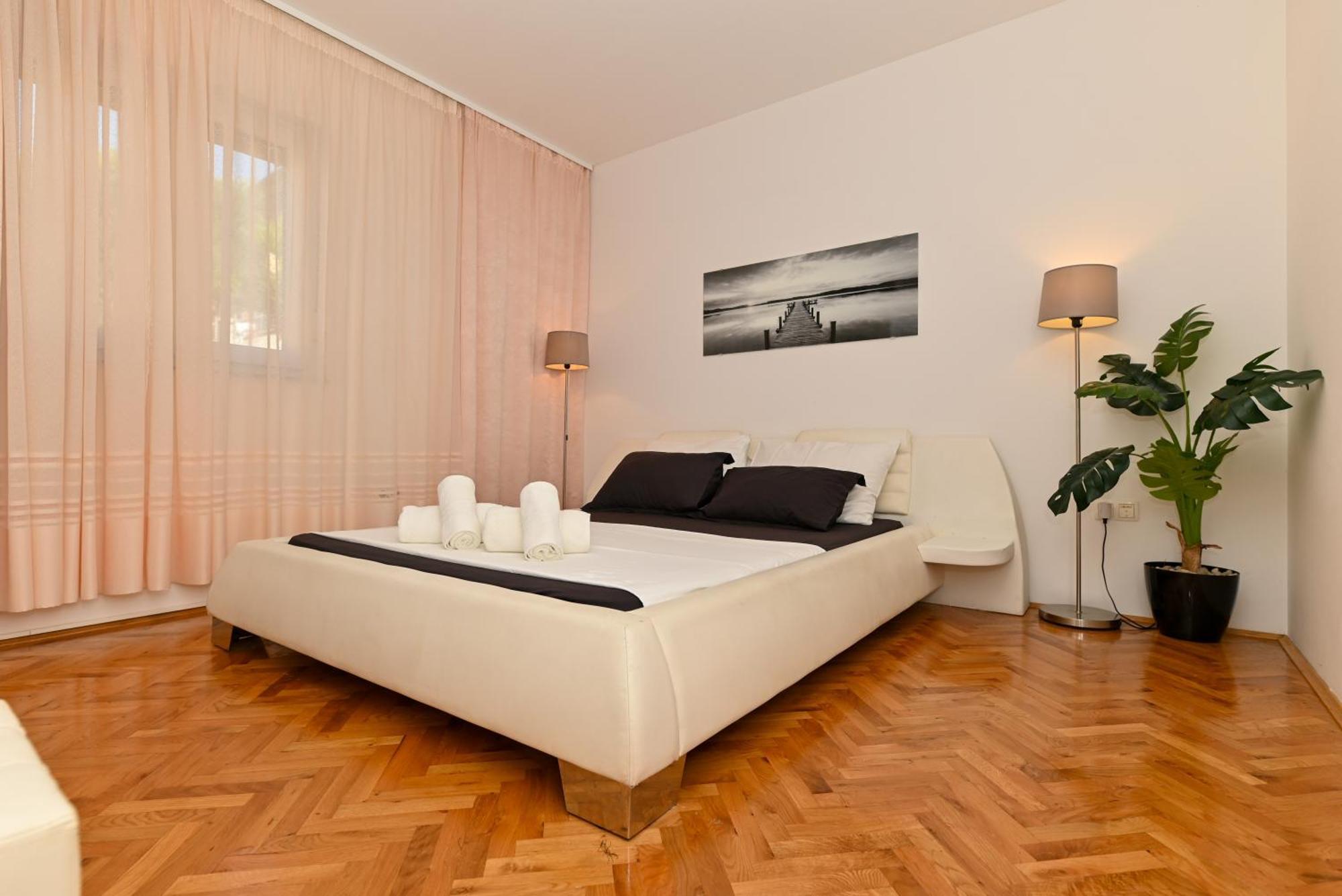 Sunny Place With Sea View Trogir Exteriér fotografie